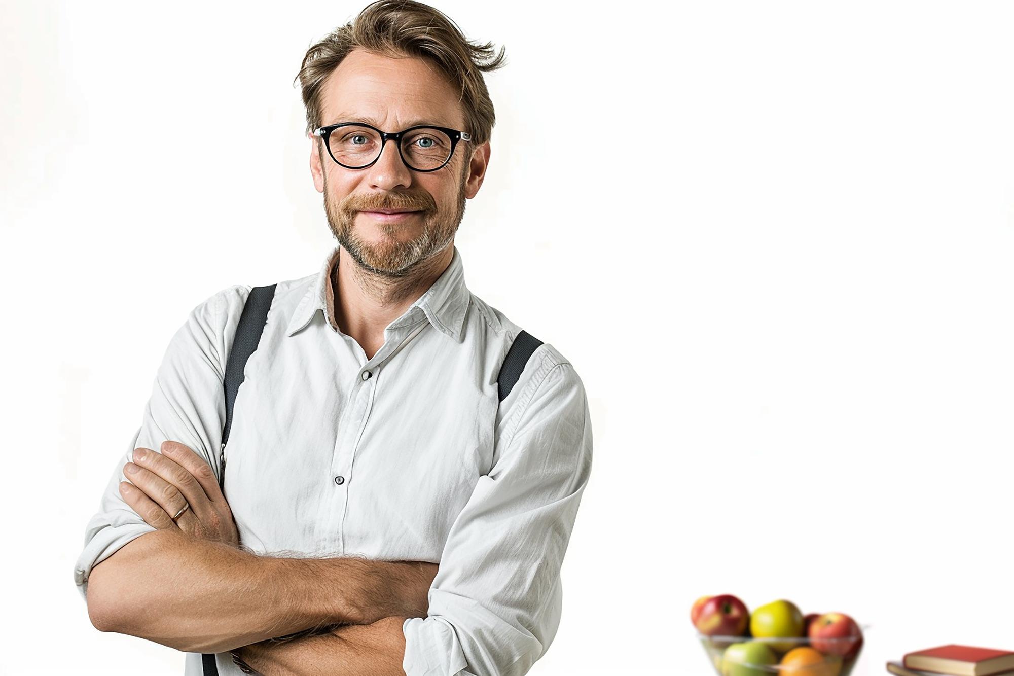 Workshop chef smiling in kitchen studio